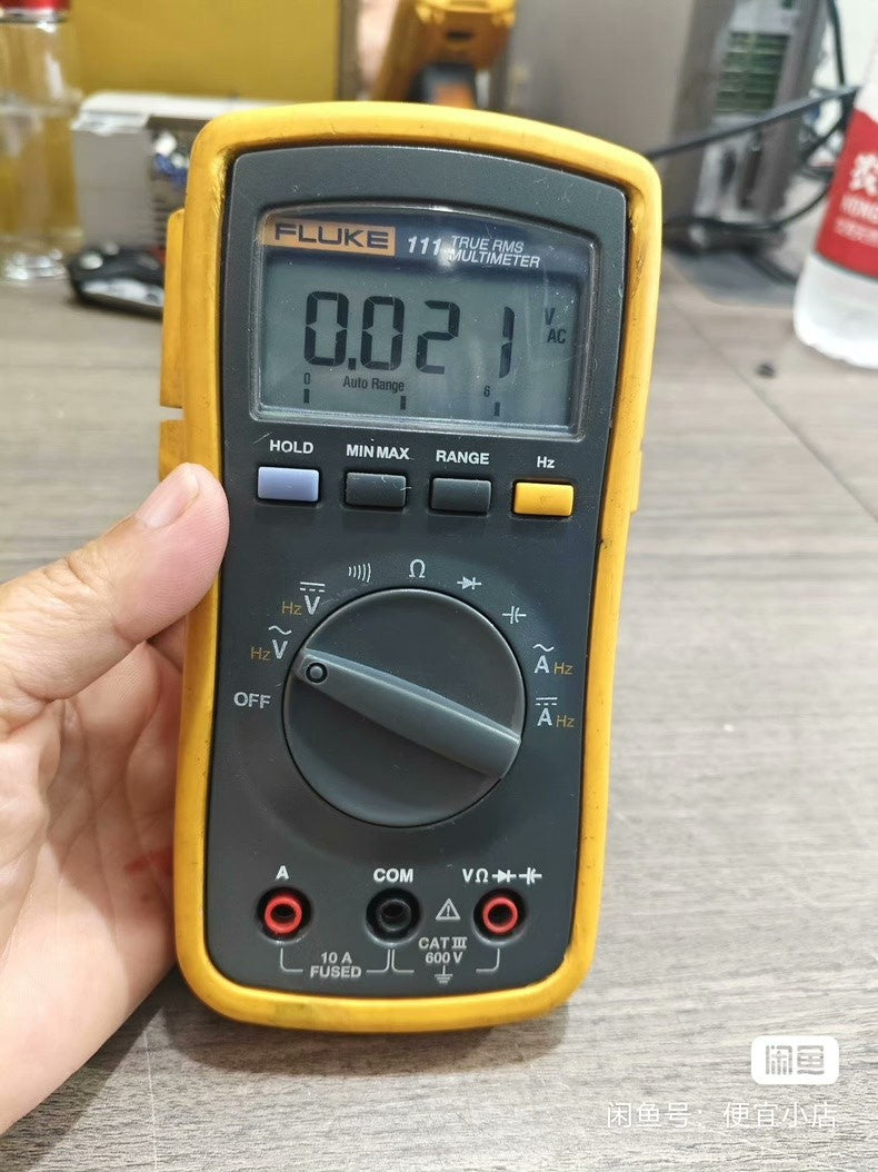 New Fluke 111 True RMS Compact Digital Multimeter
