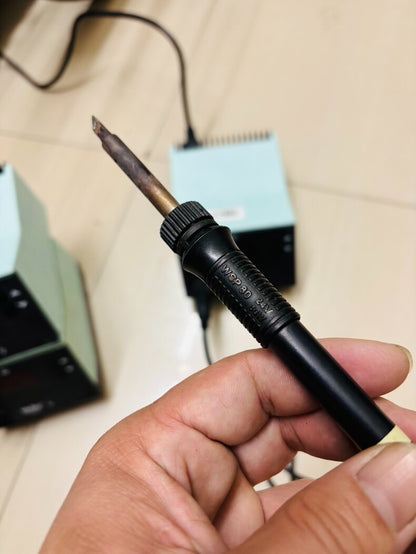 Used WELLER WSD81i 95W Digital Soldering Station 230V