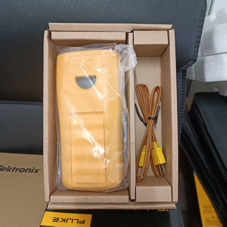 New Fluke 51-2 High Precision Portable Industrial Thermometer