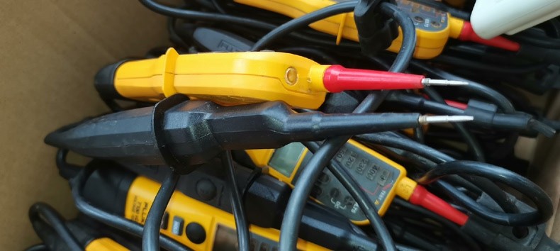 1PC Fluke T130 Voltage Continuity Tester 2-Pole Electrical Probe VDE Certified