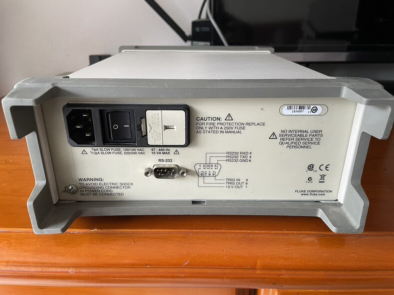 Used Fluke 8808A 5.5-Digit Precision Bench Multimeter