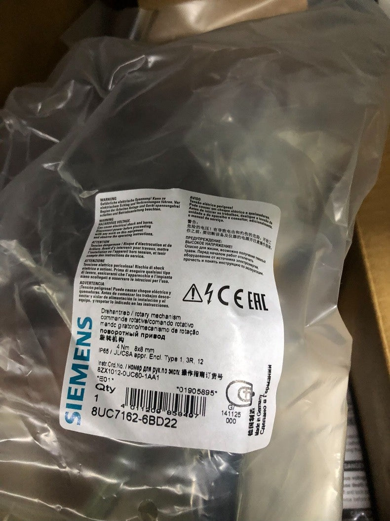 New Siemens 3VL9300-3HF05 Industrial Circuit Breaker