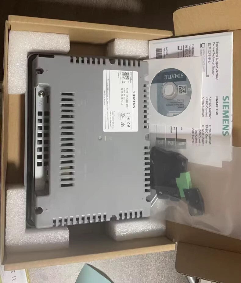 New Siemens 6AV2123-2GB03-0AX0 KTP700 HMI