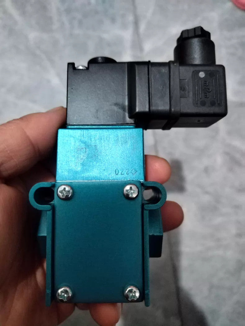 Used MAC 55B-11-PI-121JJ Solenoid Valve