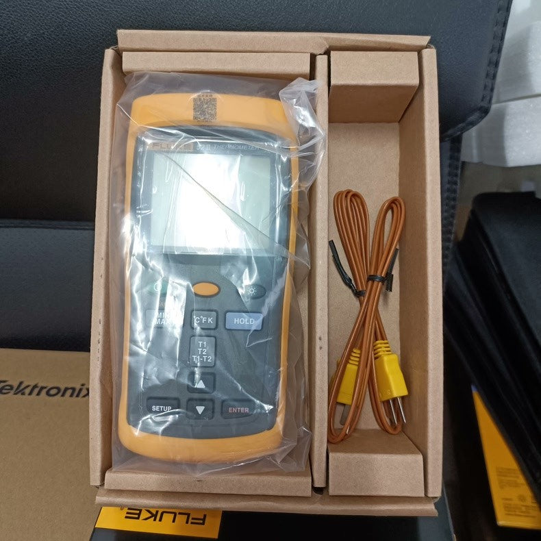 New Fluke 51-2 High Precision Portable Industrial Thermometer