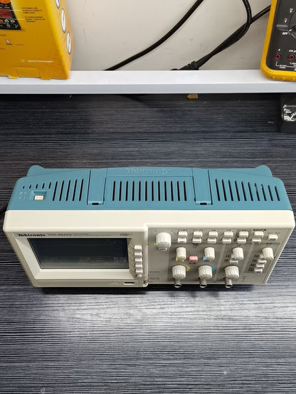 Used Tektronix TDS2022B 200MHz 2CH Digital Oscilloscope