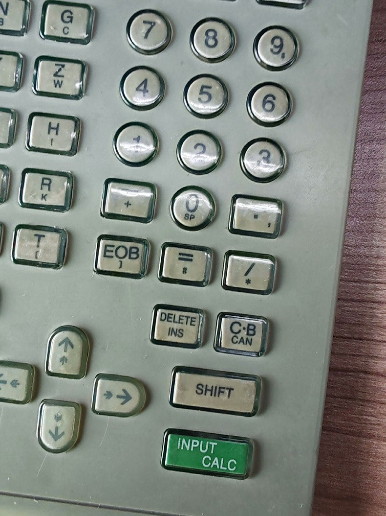1PC New MITSUBISHI KS-4MB913A CNC Keypad M64/M520 Operator Panel