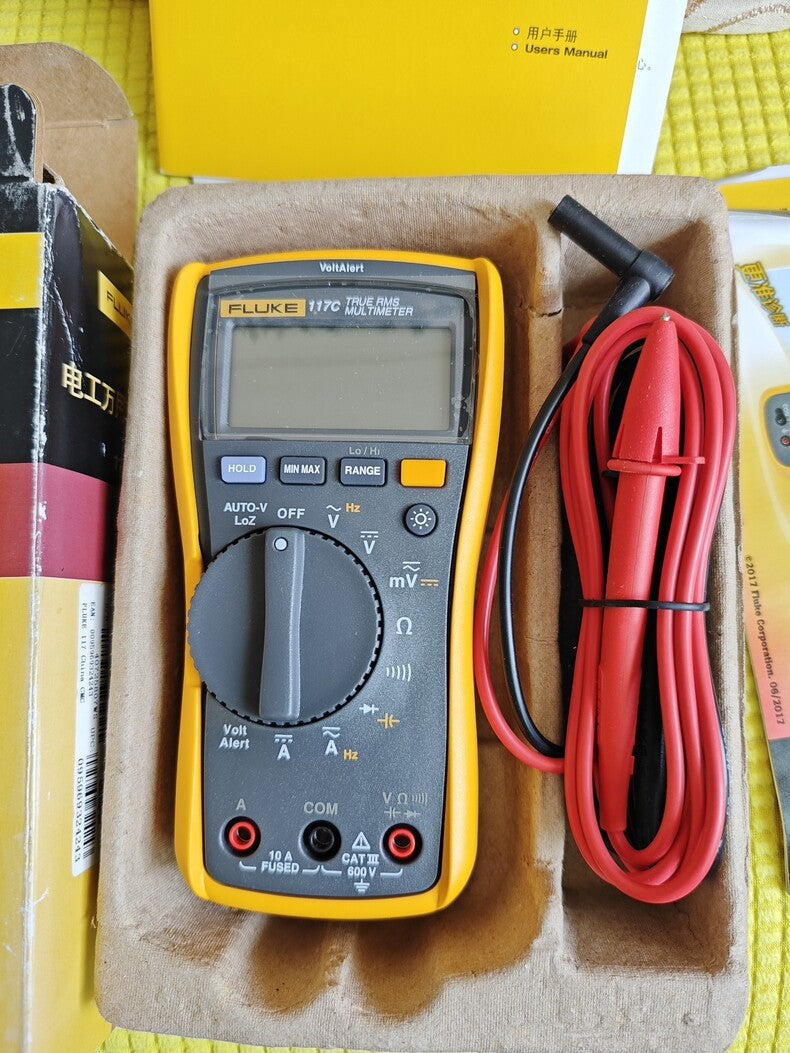 Fluke 117C True-RMS Digital Multimeter 600V