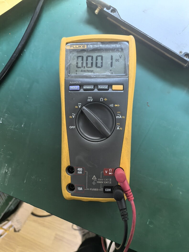 Used Fluke 175 True-RMS Digital Multimeter 600V