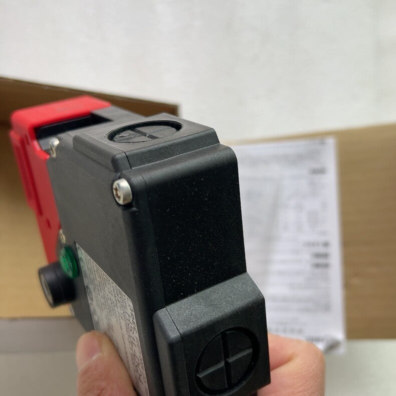 1PC New IDEC HS1L-DQ4 Electromagnetic Lock Safety Switch 24VDC 3000N