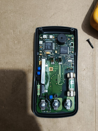 Used Fluke 112 True RMS Handheld Digital Multimeter