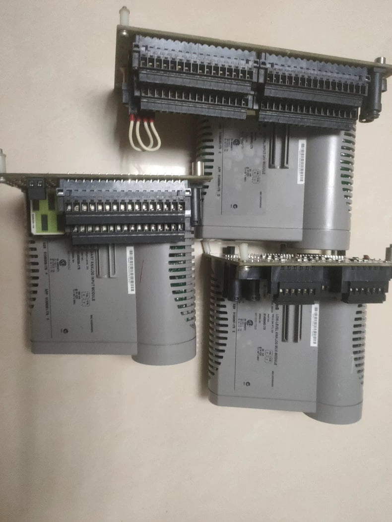 Used Honeywell CC-PDIL01 Interface Module