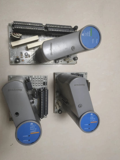 Used Honeywell CC-PDIL01 Interface Module