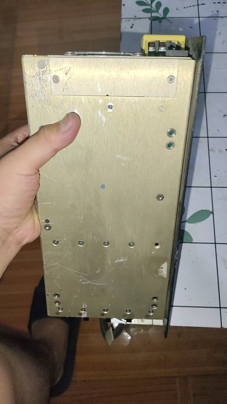 Used MP4-2E-4LL-00 Servo Motor Drive