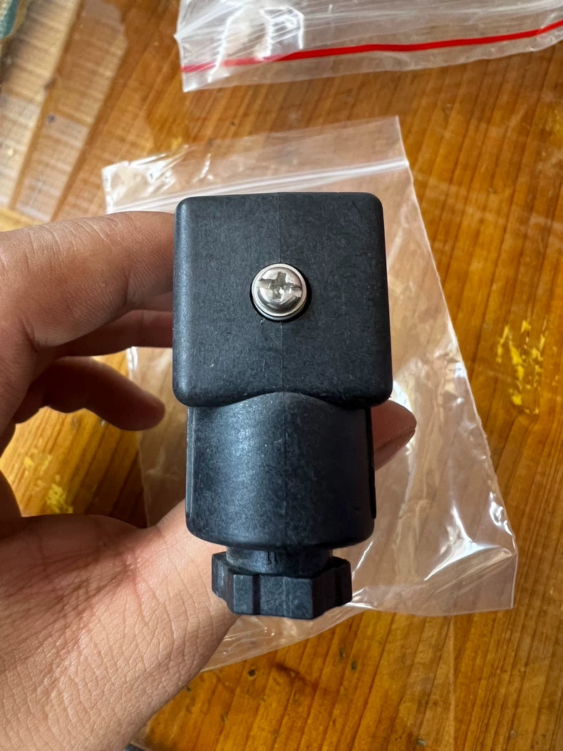 Used Danfoss MBS3050 0-60 Bar Pressure Transmitter