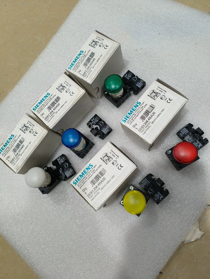Used 3SB3204-6BA40 Pushbutton Station