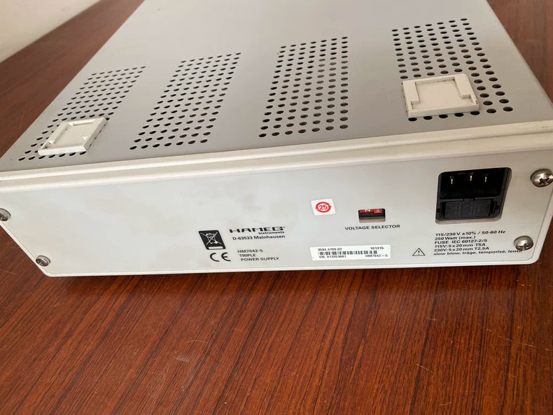 HAMEG HM7042-5 Triple Power Supply