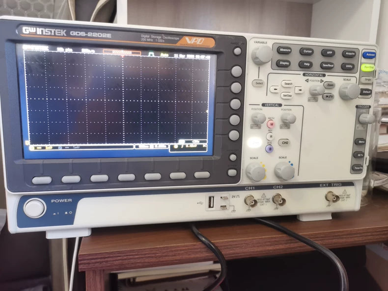 GDS-2202E 200MHz 2-Ch Oscilloscope