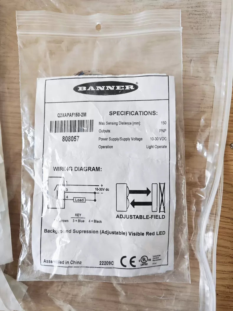 Used Banner Q2XAPAF150-2M Photoelectric Sensor