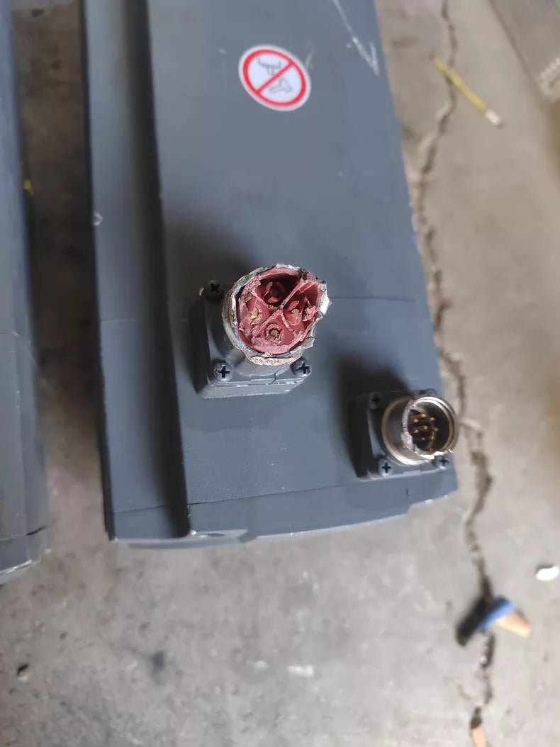 Used Siemens 1FL6067-1AC61-0AG1 Servo Motor
