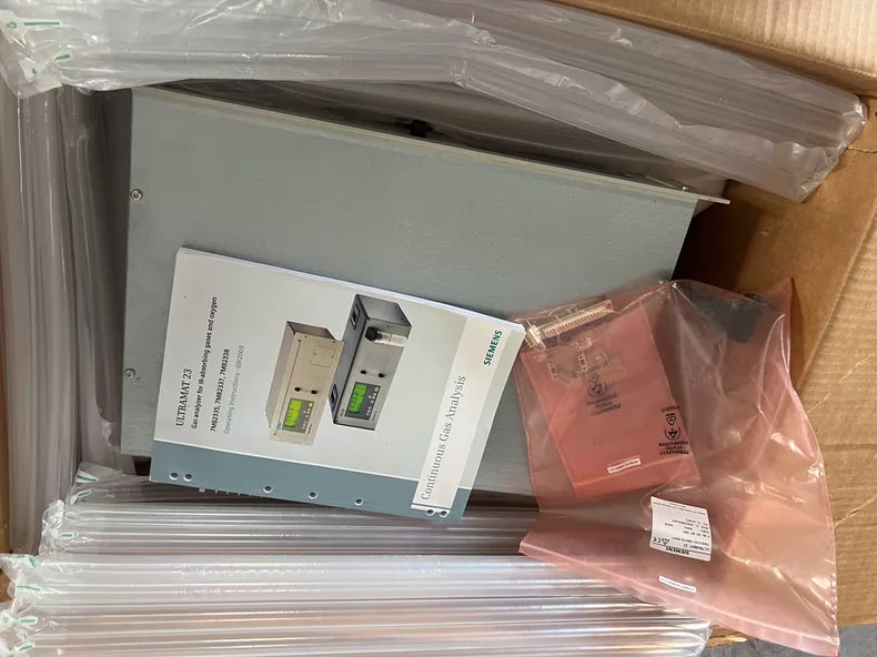 ULTRAMAT 23 7MB23351 Multigas Analyzer