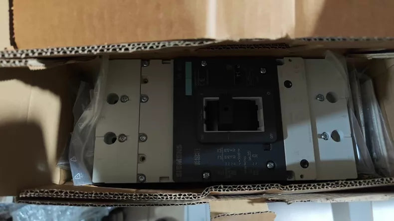 Used Siemens 3VL4740-1DC36-0AB1 40A Circuit Breaker