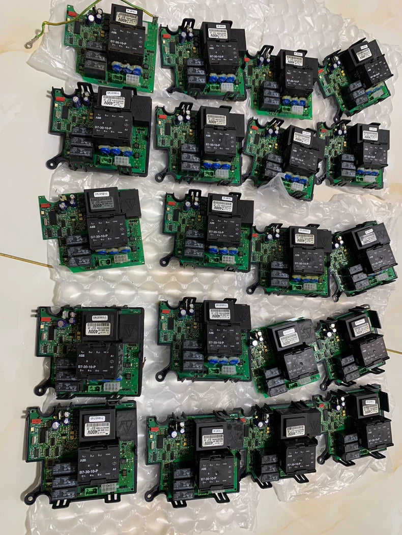 Used 77306045 Industrial Relay Control Module