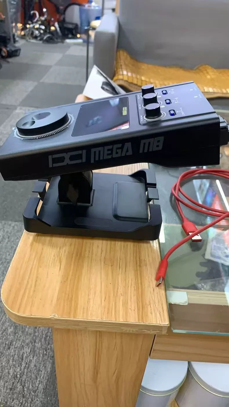 IXI MEGA M8 PLUS II 8-In/4-Out Audio Interface
