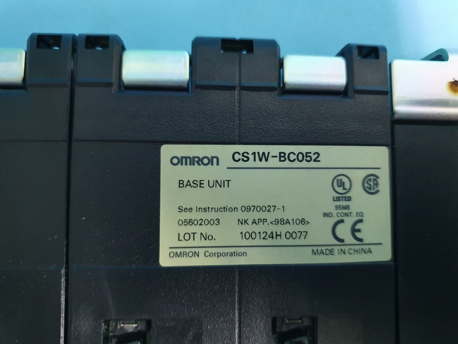 Omron CS1W-BC052 Base Unit
