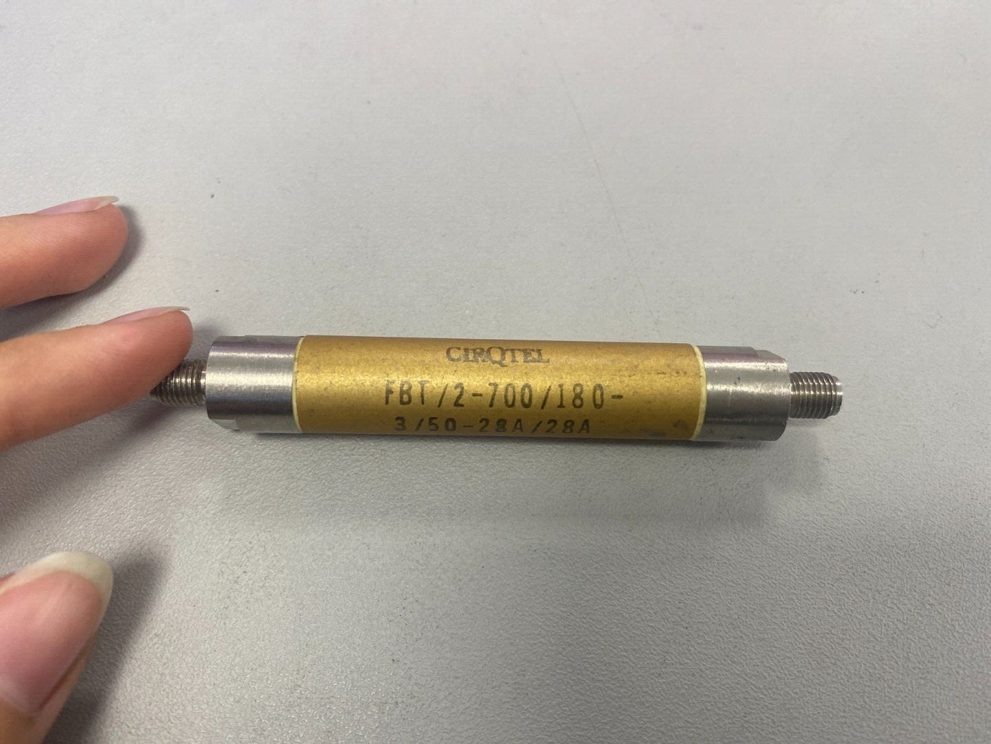 Band Pass Filter 700 MHz 195 MHz BW 0dB Loss