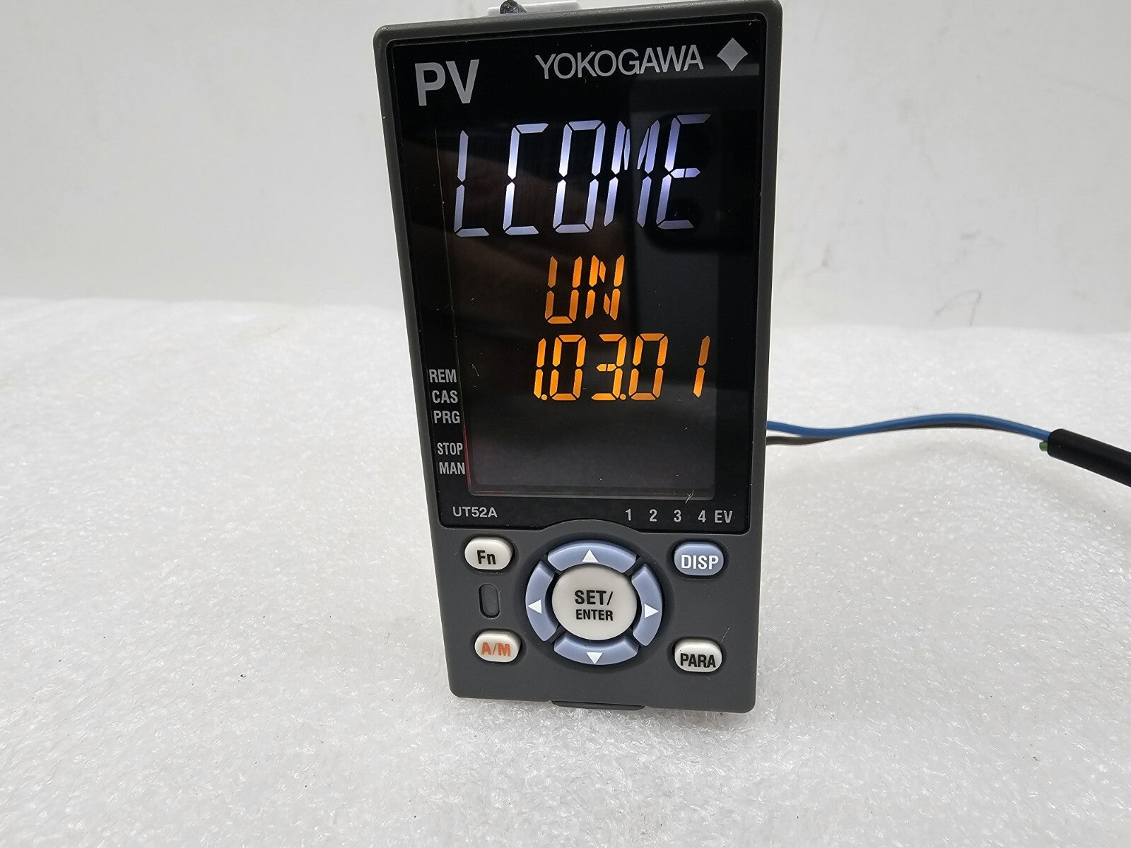 Yokogawa UT52A Temperature Controller S10