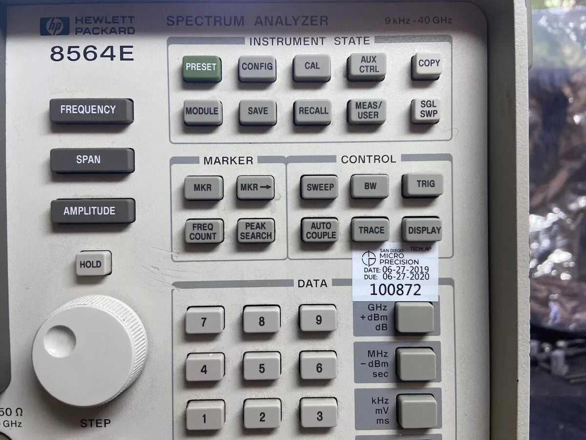 HP Agilent 8564E 40GHz Spectrum Analyzer Color LCD