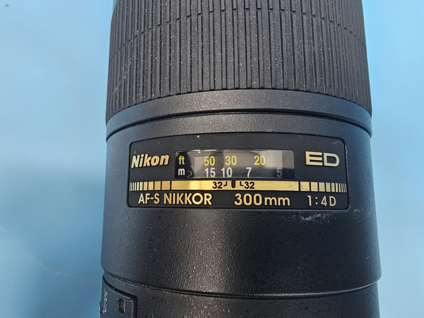 Nikon AF-S Nikkor 300mm 1:4D Lens KIPON NIK-C