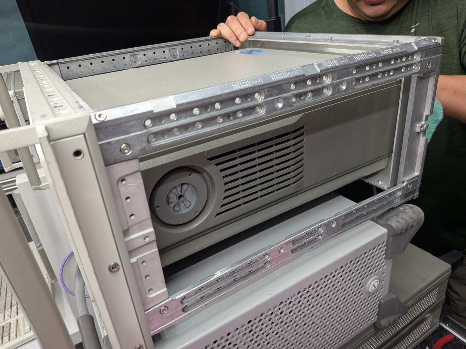 Agilent 8564EC Spectrum Analyzer 9kHz-40GHz