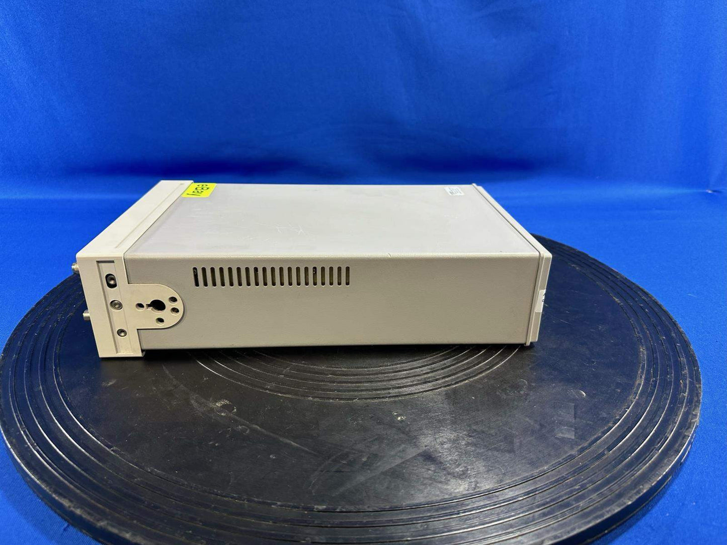 Agilent 53131A Frequency Counter W/ Option 030