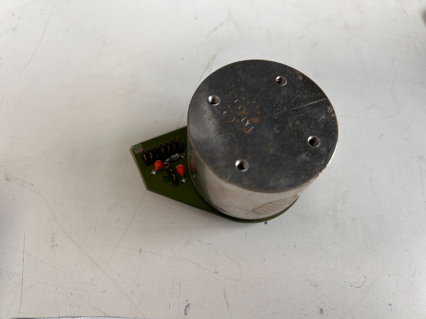 WILTRON YIG 12-20GHz 6700-C-31754 Oscillator
