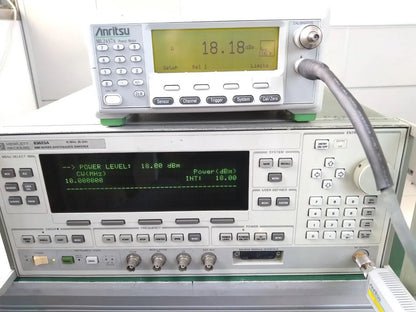 Agilent 83623A 10MHz-20GHz Synthesized Sweep Signal Generator