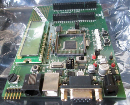 Microchip PIC18F8722 Evaluation Demo Board