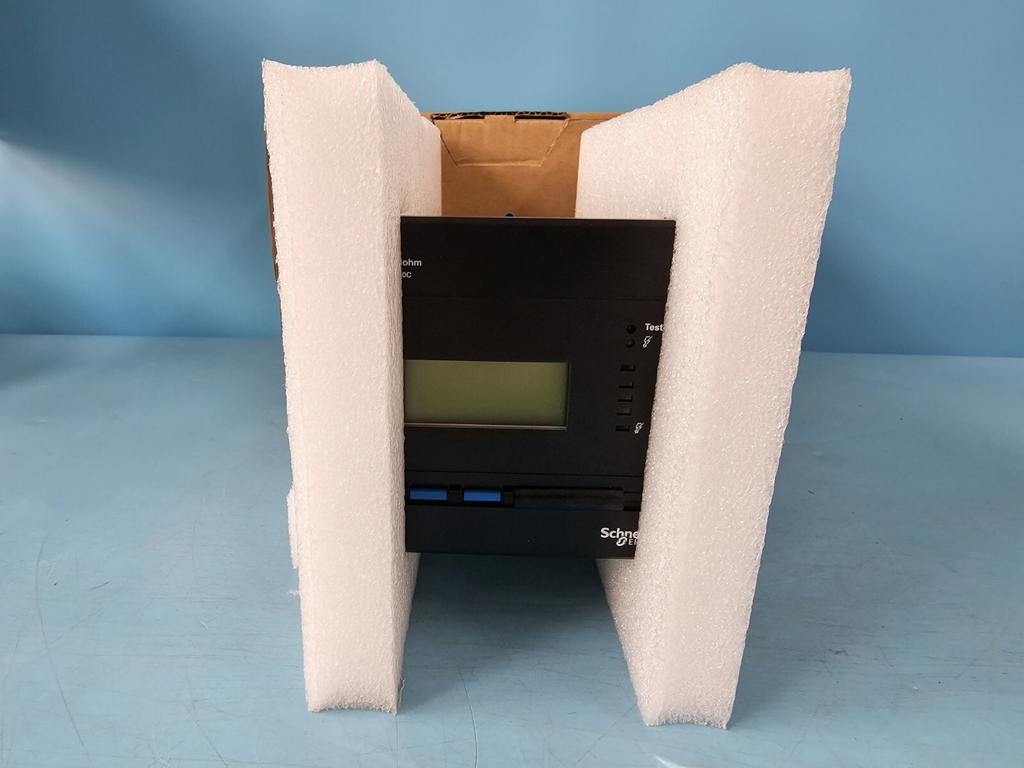New Schneider XM300C 50541 Vigilohm Insulation Monitor