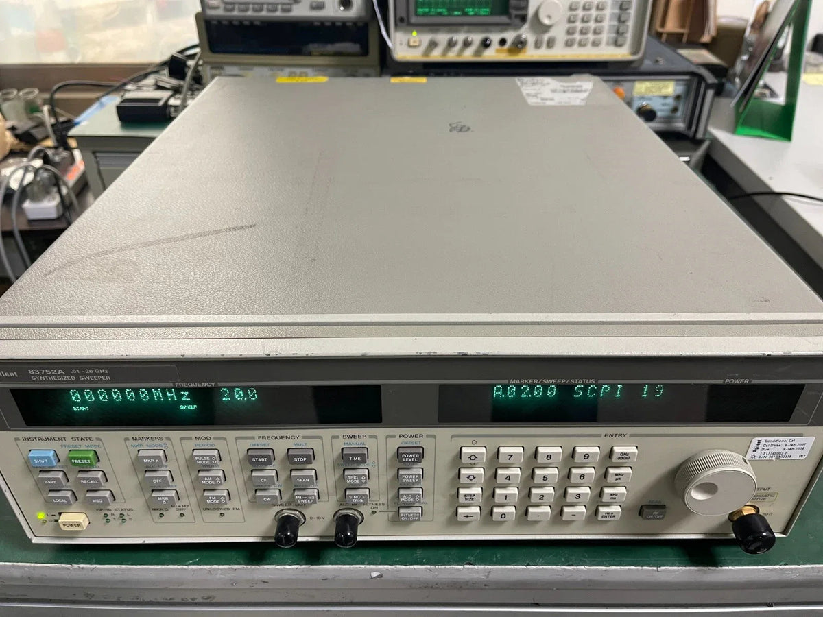 Agilent 83752A 20GHz Synthesized Signal Generator