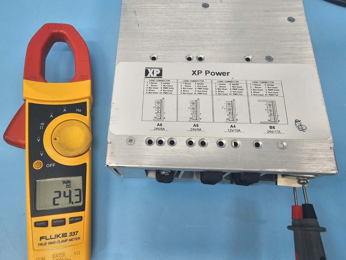 XP Power F8B6A4A6A6 Power Supply