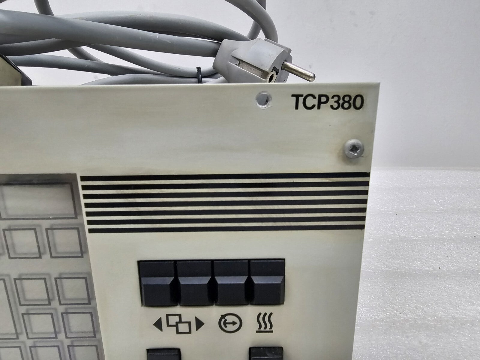 Pfeiffer Balzers TCP380 Turbo Pump Controller