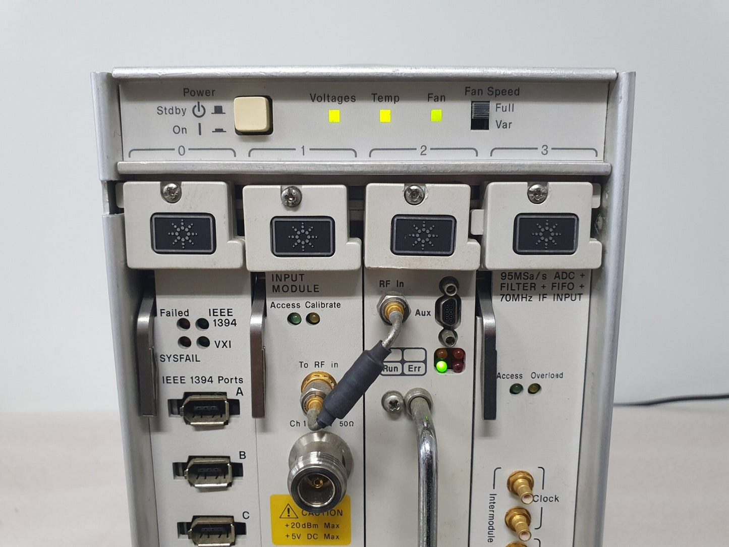 Agilent E8408A VXI Mainframe Signal Analyzer System