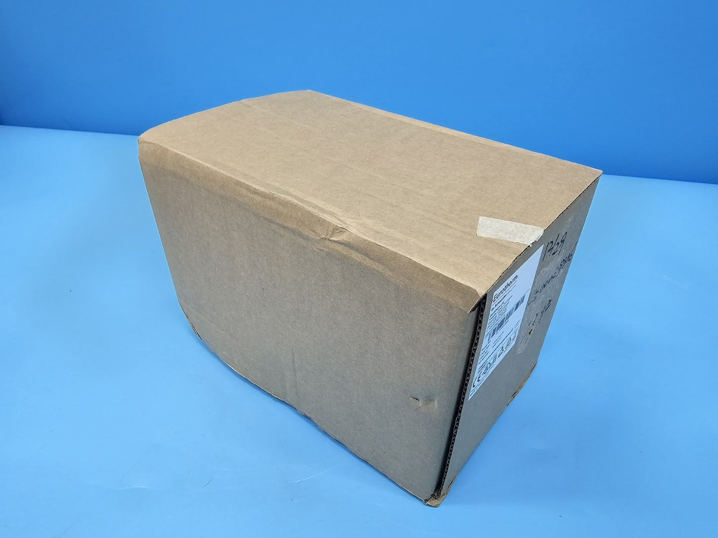 New Eurotherm 2704 Temperature Control Unit