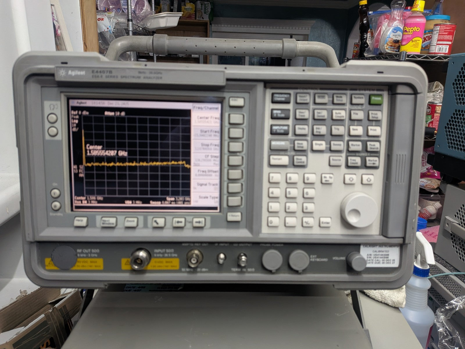 Agilent HP Keysight E4407B Spectrum Analyzer 26.9GHz