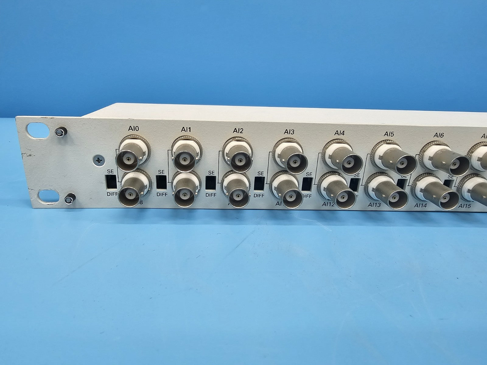 National Instruments NI BNC-2090A Terminal Block