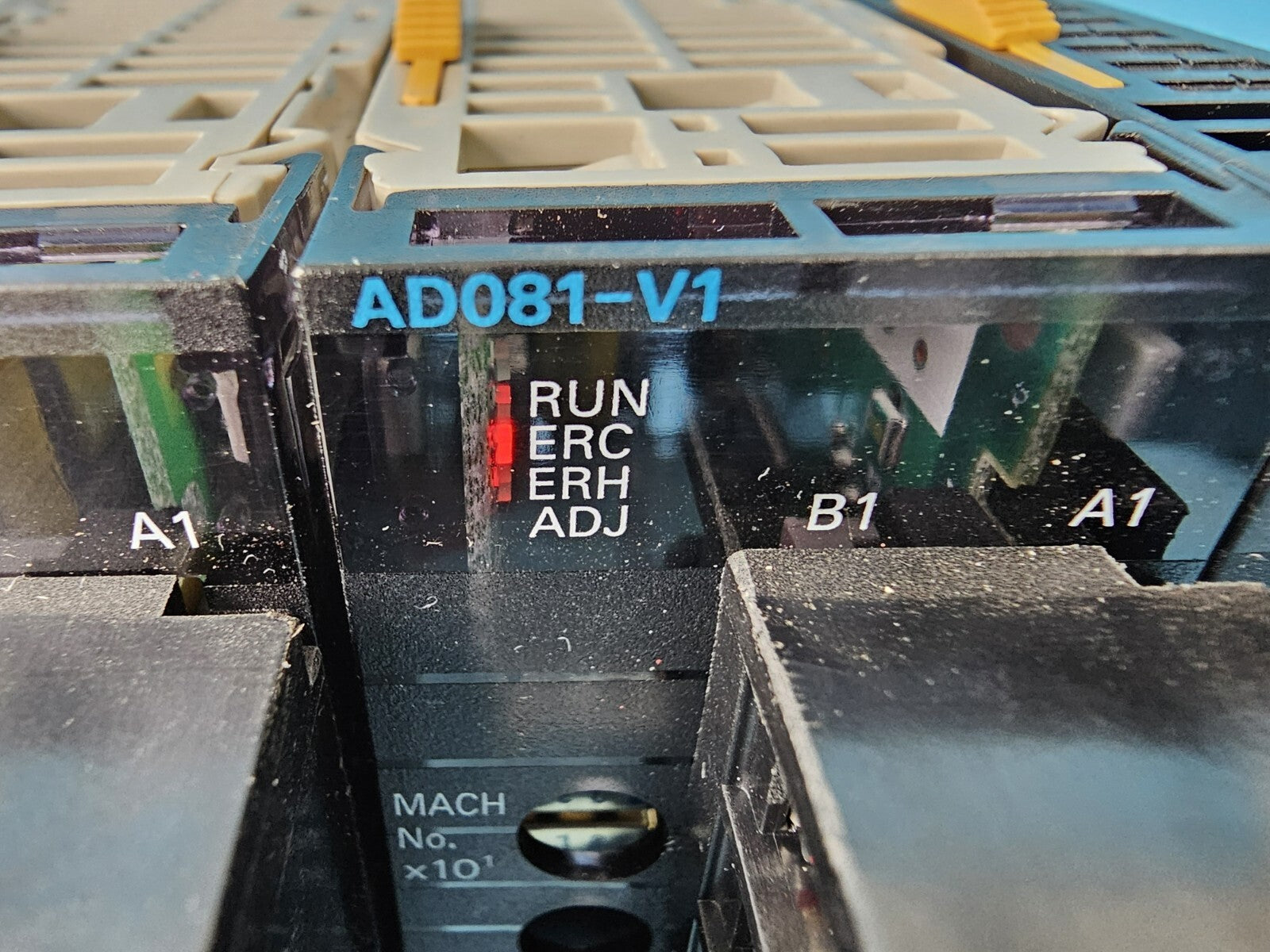 Omron CJ1W-AD081-V1 A/D Converter Unit