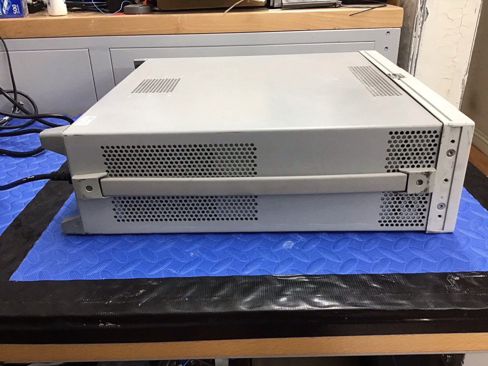 Agilent HP E4428C ESG Signal Generator 250kHz-3GHz