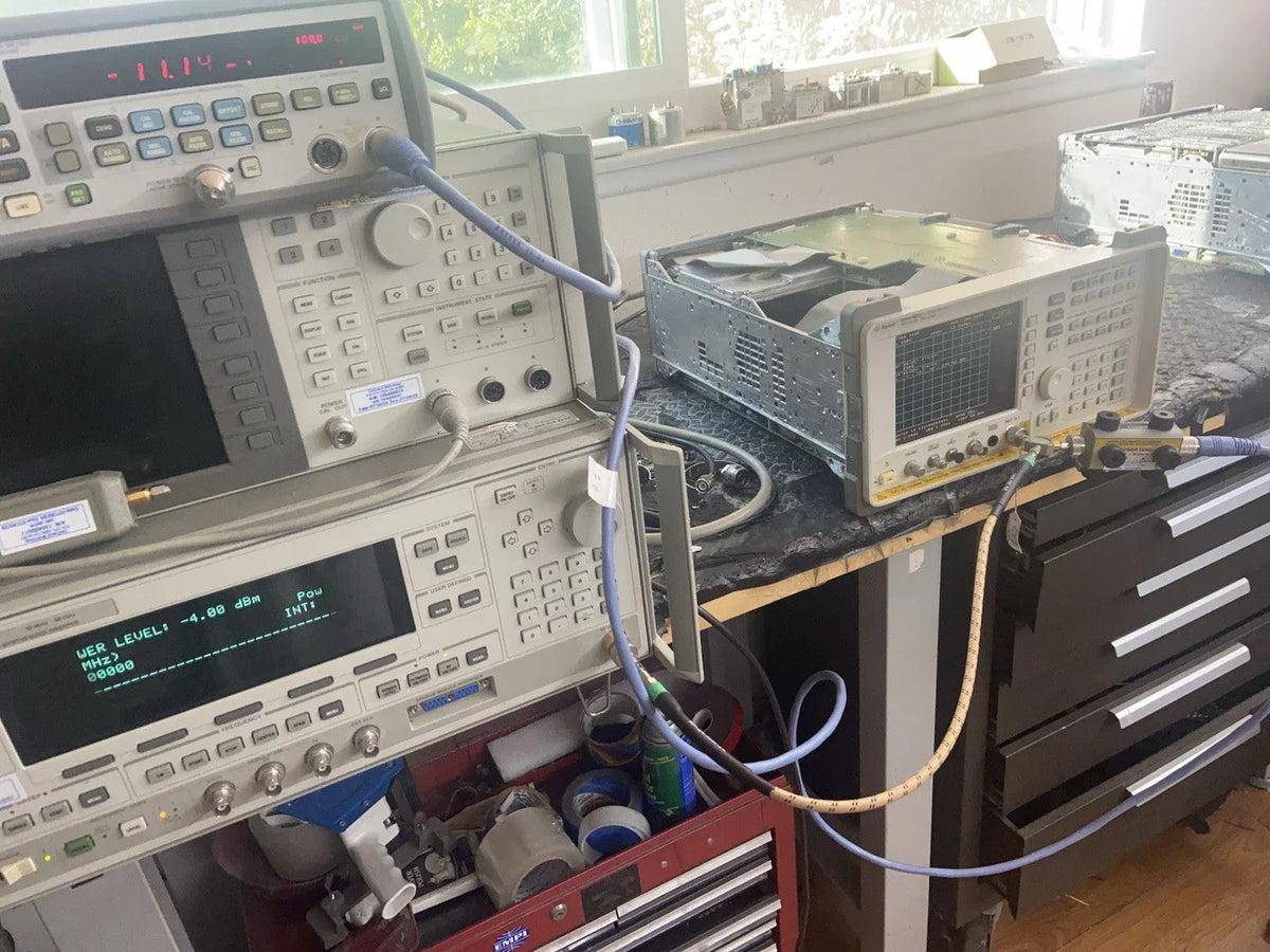 HP Agilent 8564EC 40GHz Spectrum Analyzer