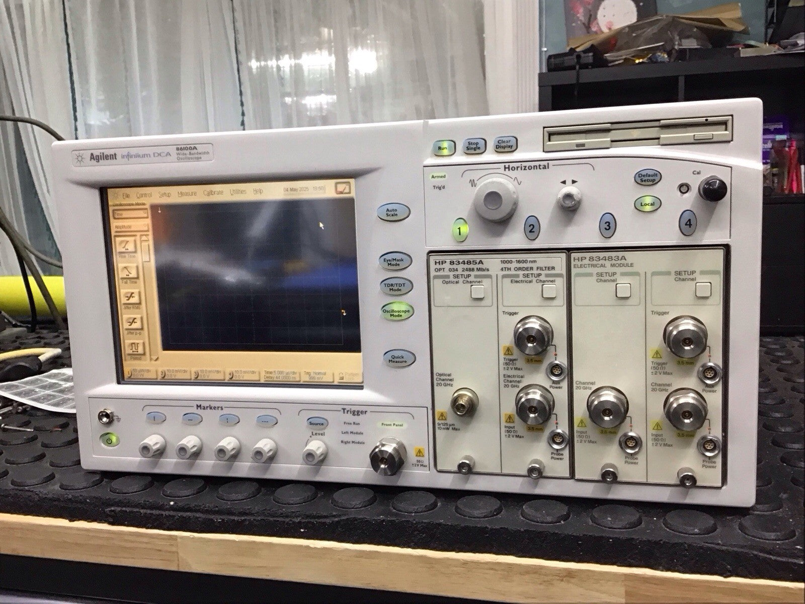 Agilent 86100A Wide Bandwidth Oscilloscope